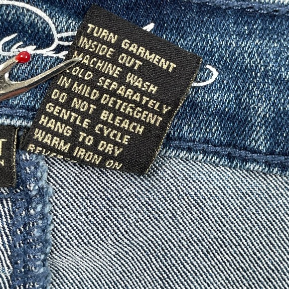 DG2 Diane Gilman Jeans Women 24WT Plus Floral Detail Cropped Slim Leg 30" Inseam - Picture 12 of 13